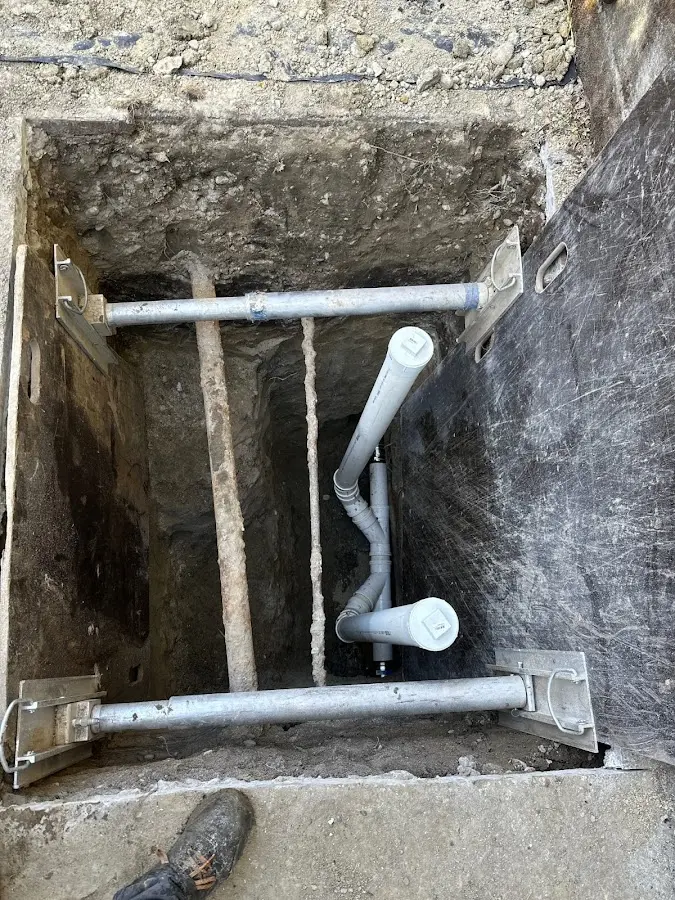Experienced plumber completing Drain Cleaning work in Orchidlands Estates